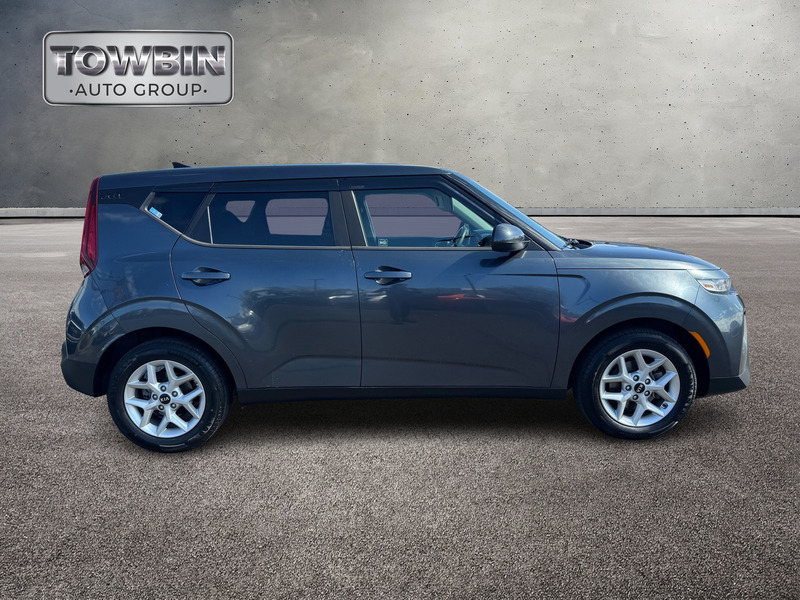 2020 Kia Soul S photo 2