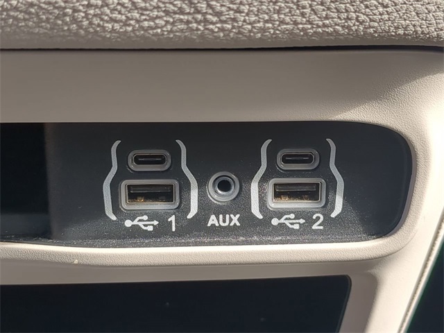 2023 Chrysler Pacifica Hybrid Touring L photo 23