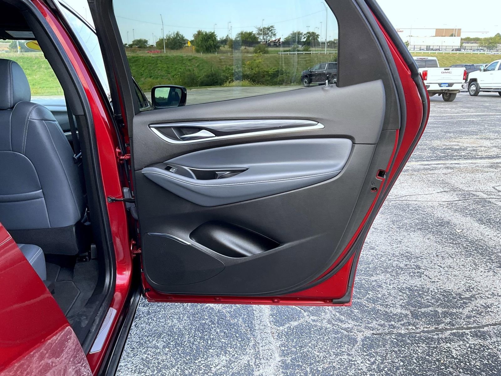 2024 Buick Enclave Premium photo 16