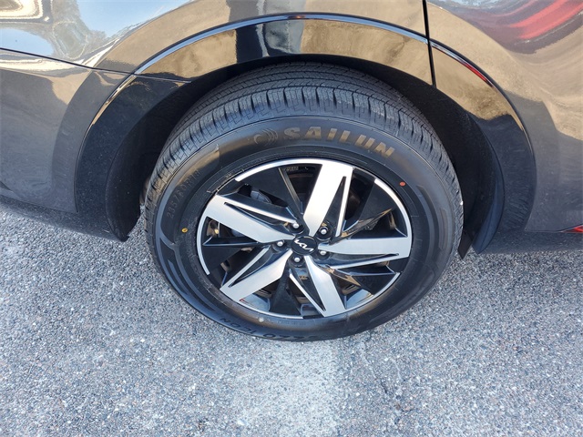 2022 Kia Sorento S photo 4