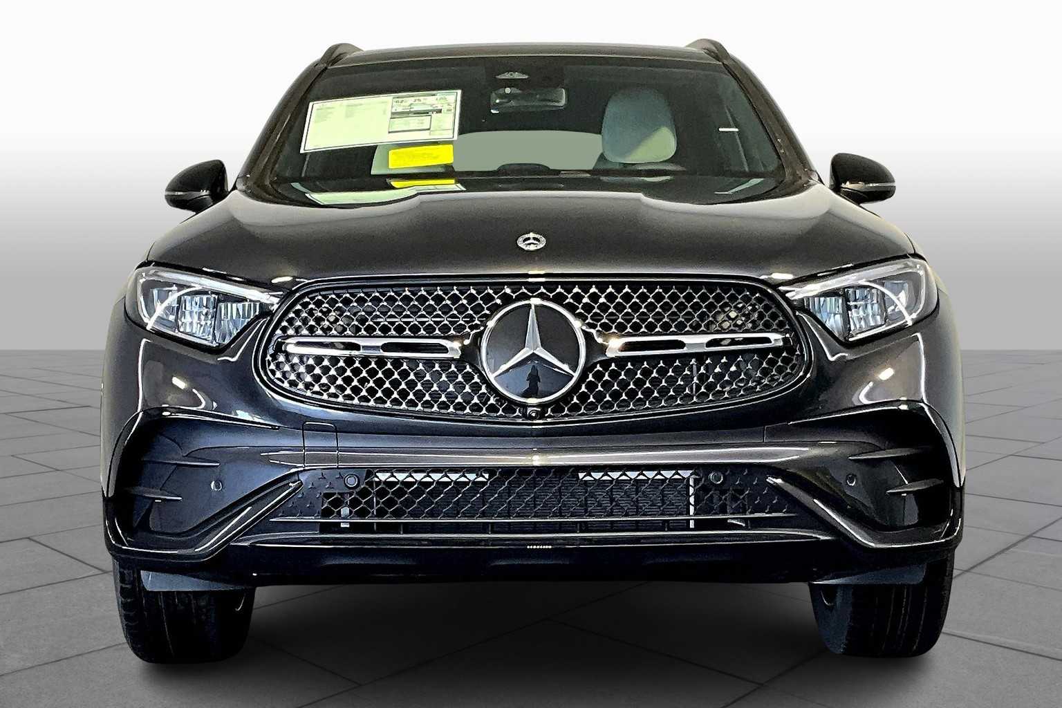2026 Mercedes Benz GLC 350e 4MATIC photo 2