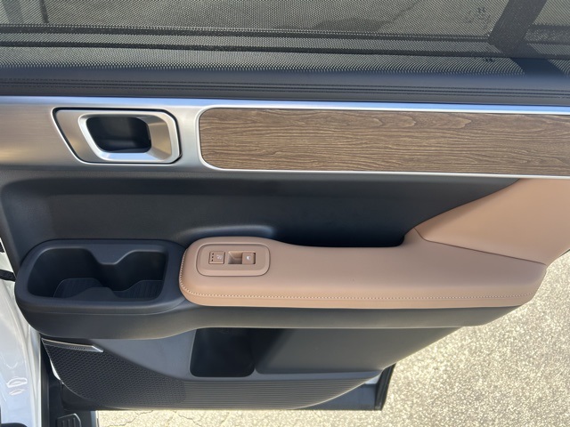 2026 Hyundai Santa Fe Limited photo 4