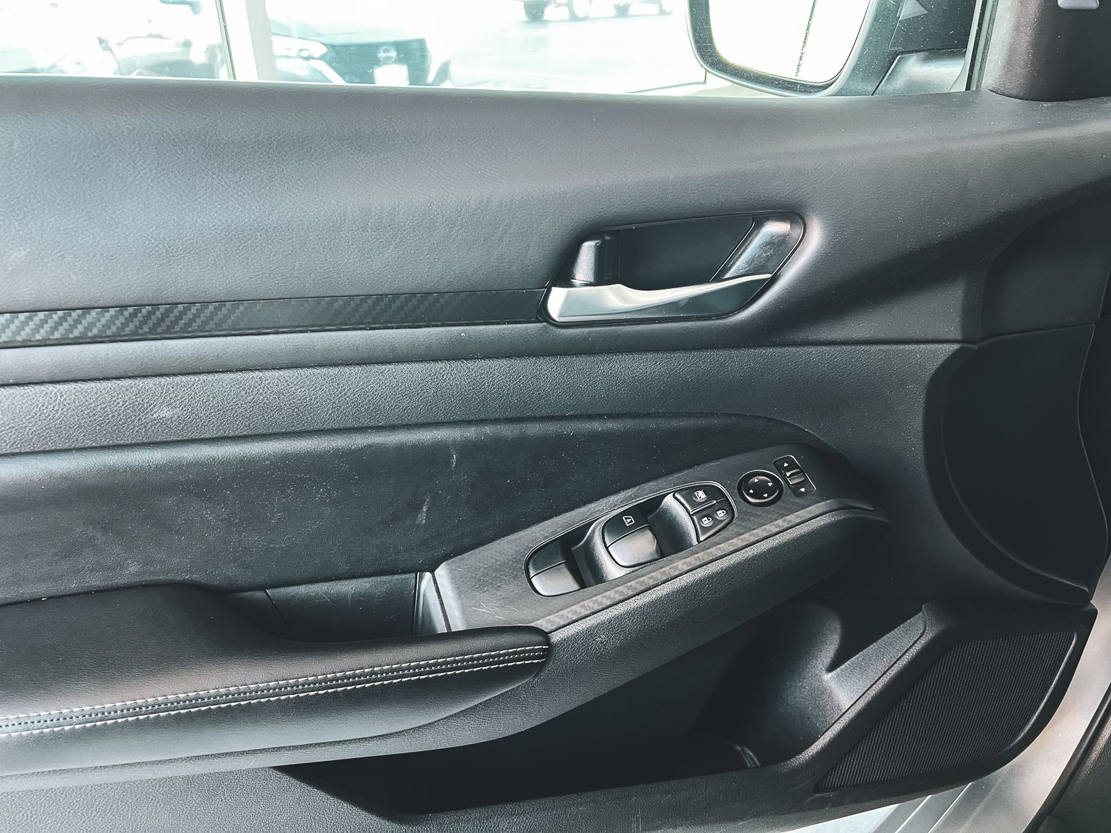 2024 Nissan Altima 2.5 SV photo 13