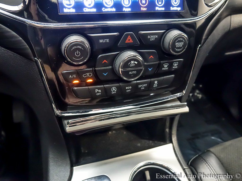 2022 JEEP GRAND CHEROKEE - Image 19