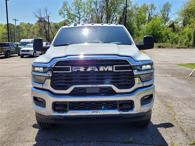 2025 Ram 2500 Tradesman photo 2