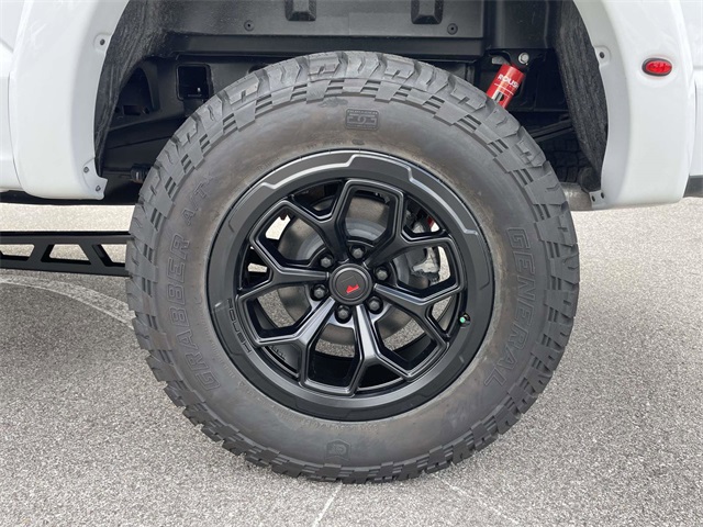 2025 Ford F-150 XLT photo 4