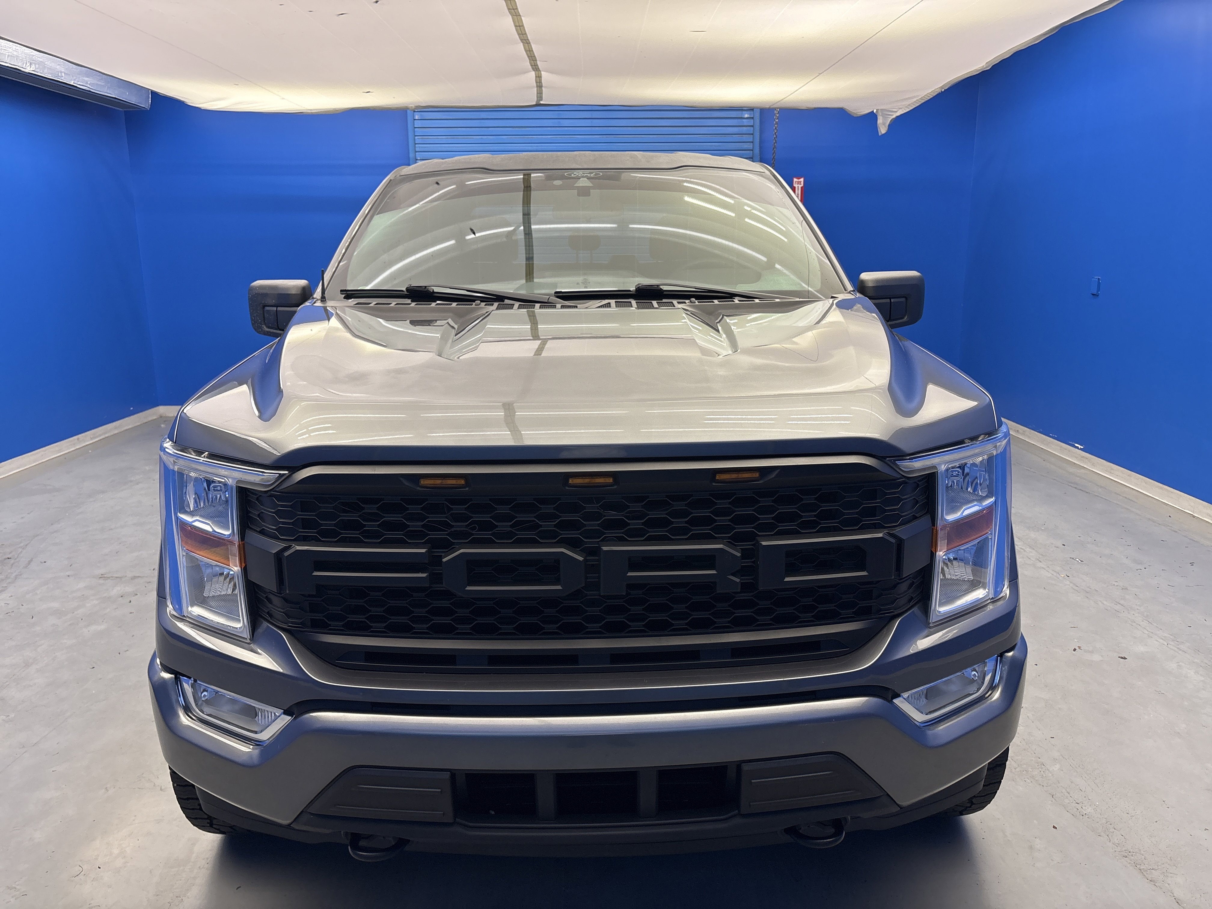 2021 Ford F-150 XL photo 2