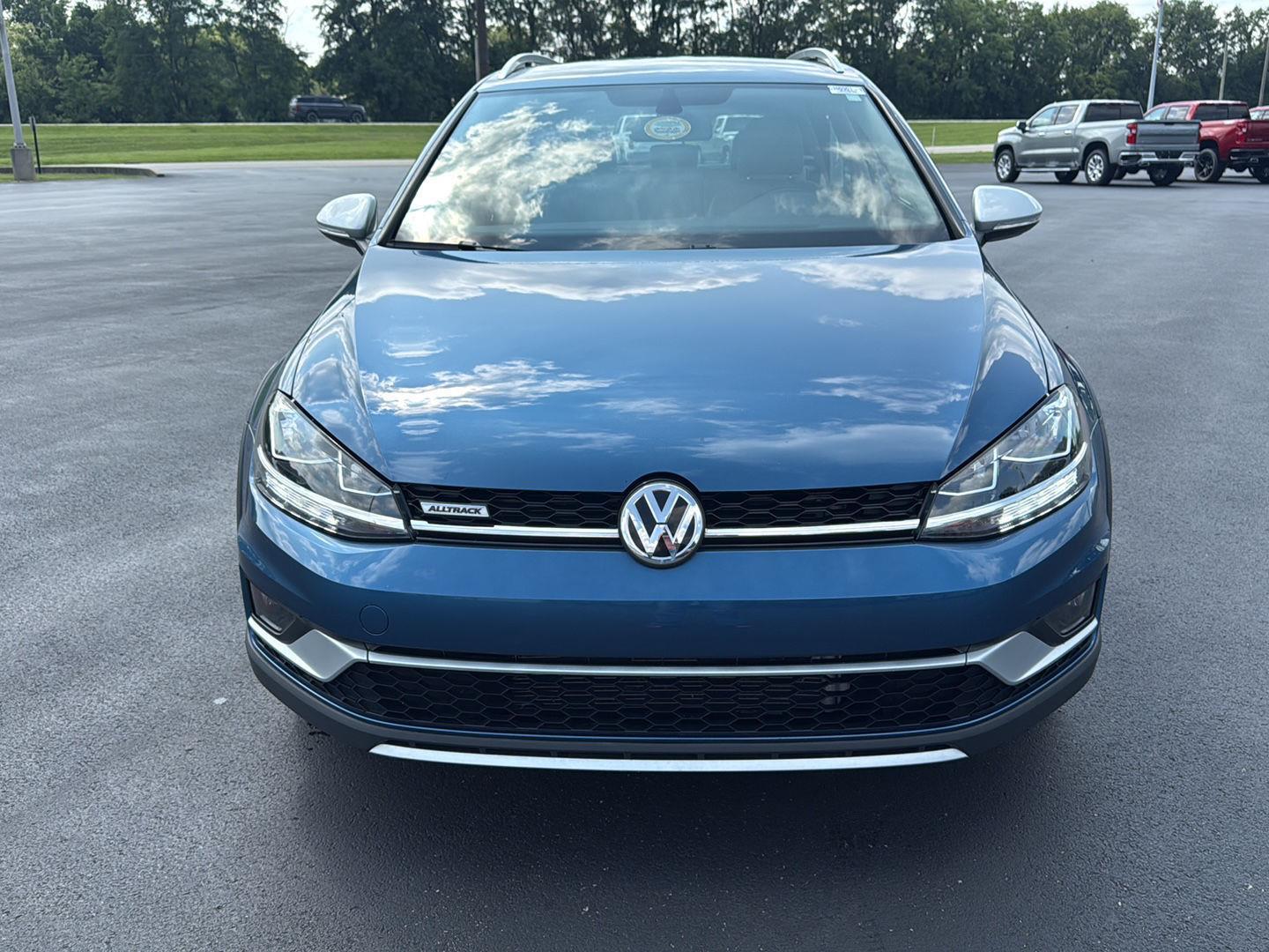 2019 Volkswagen Golf Alltrack S photo 12