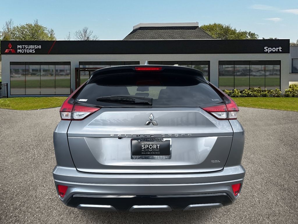 2025 Mitsubishi Eclipse Cross SEL photo 3