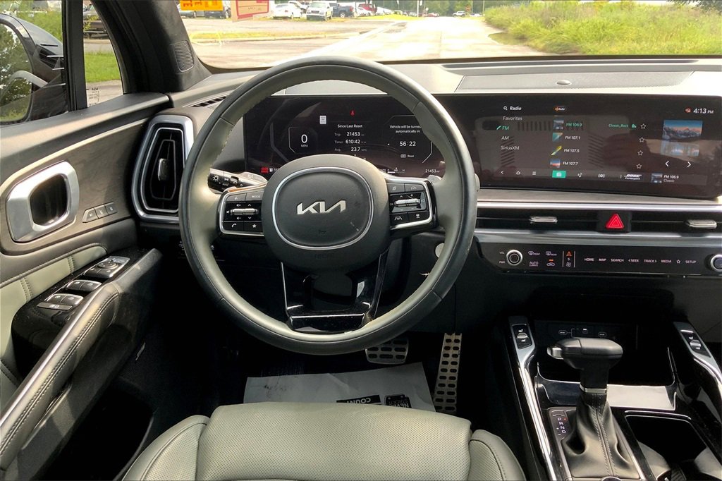 2025 Kia Sorento X-Line SX Prestige photo 4