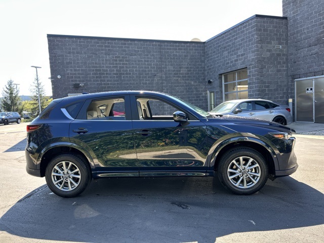 2025 Mazda CX-5 2.5 S Preferred photo 6