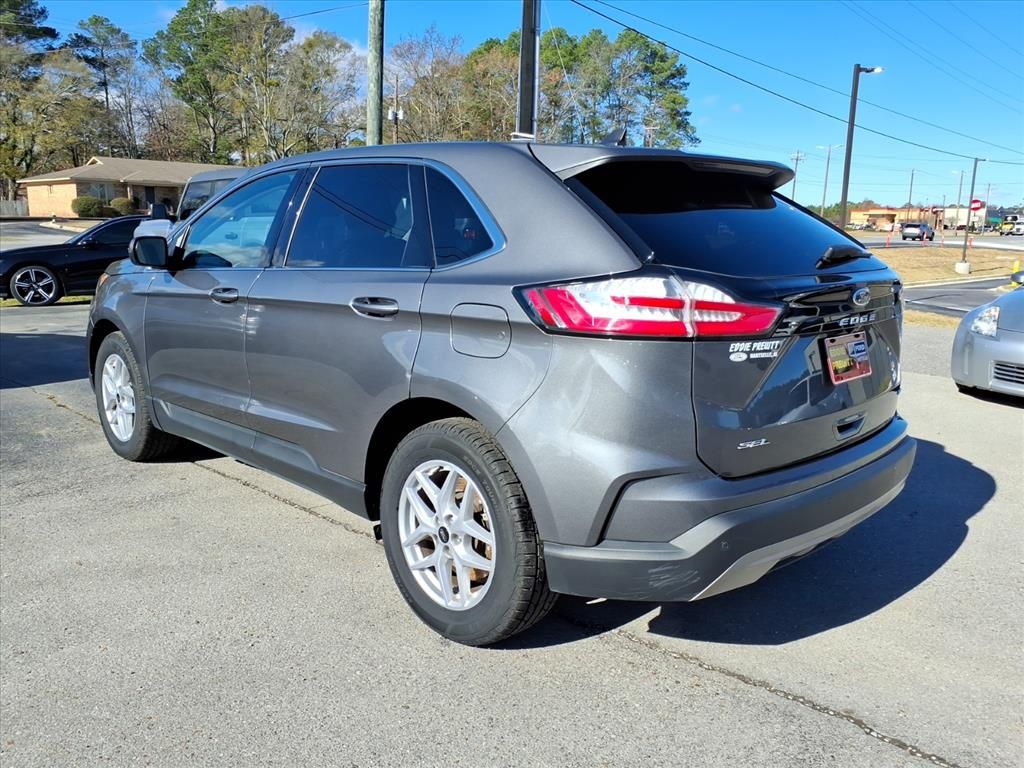 2023 Ford Edge SEL photo 3