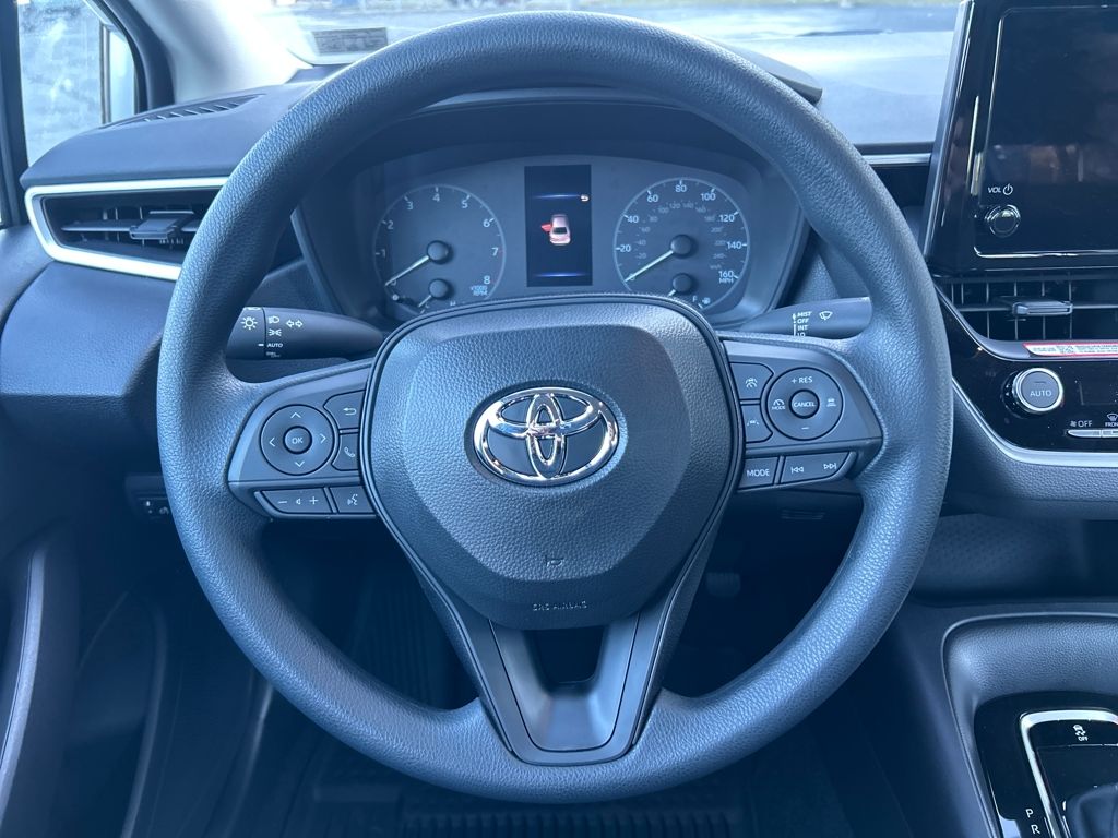 2025 Toyota Corolla LE photo 23