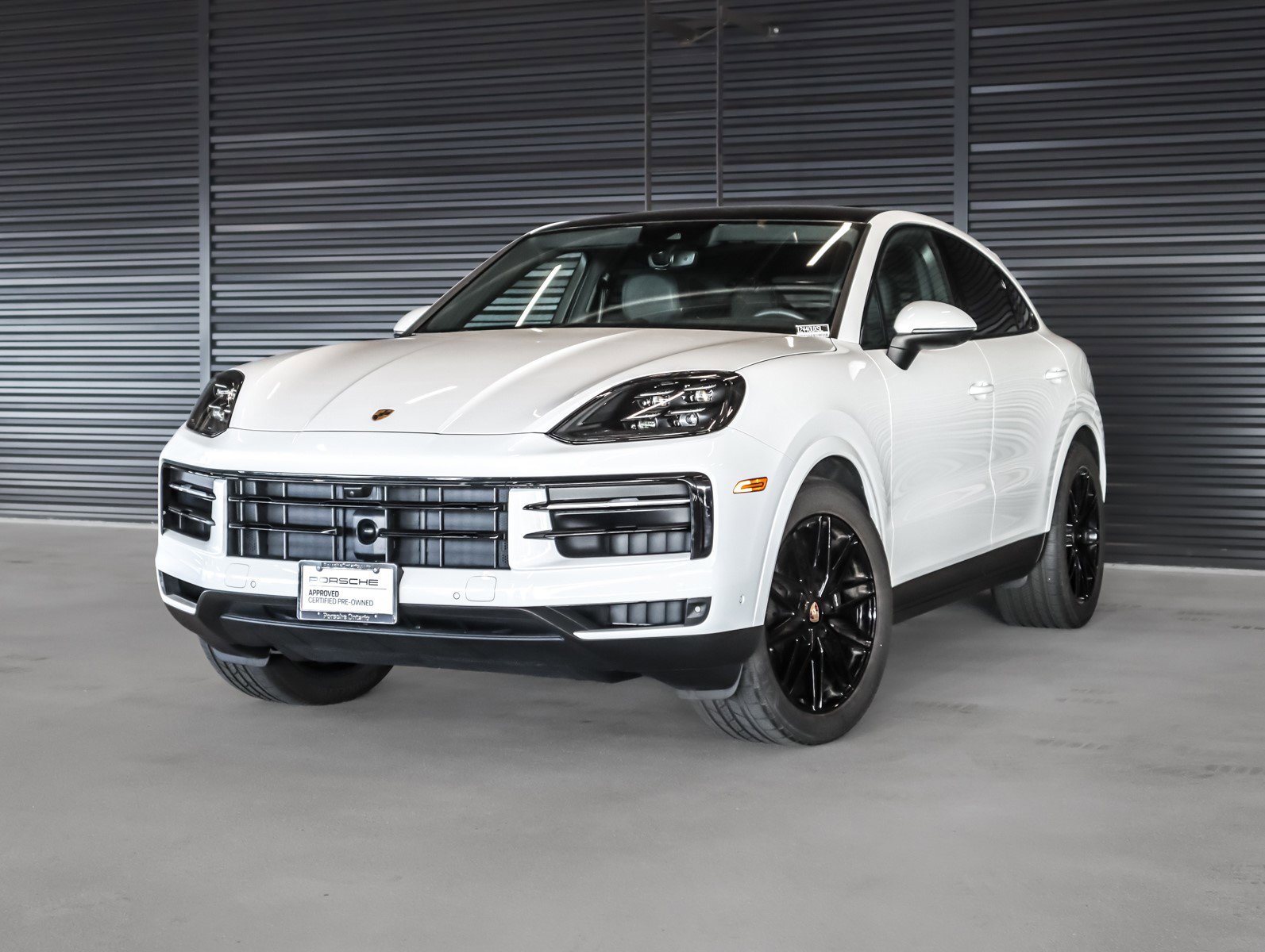 2025 Porsche Cayenne Coup Base's photo