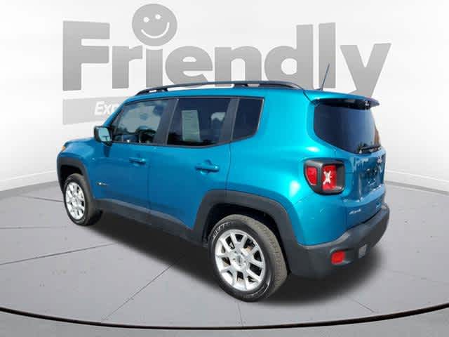 2022 Jeep Renegade Latitude photo 2