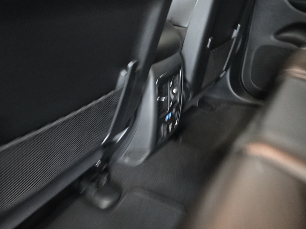 2020 Jeep Grand Cherokee Limited photo 18