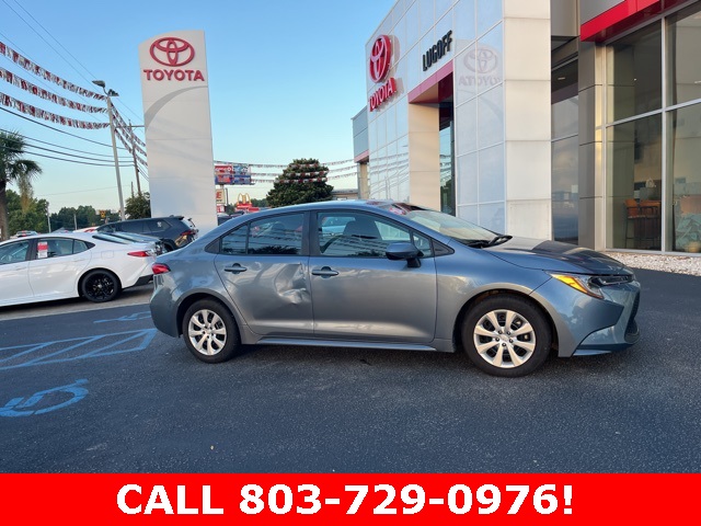 2020 Toyota Corolla LE photo 2