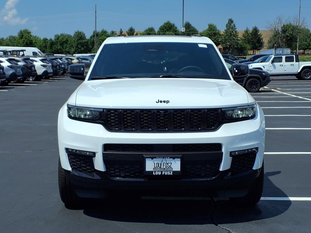 2025 Jeep Grand Cherokee Limited photo 21