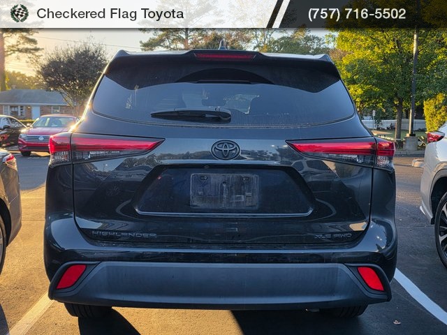 2022 Toyota Highlander XLE photo 5