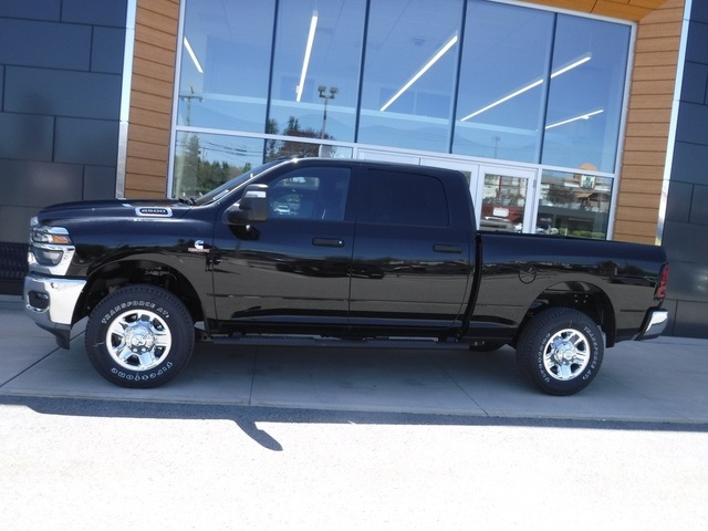 2025 Ram 2500 Tradesman photo 2