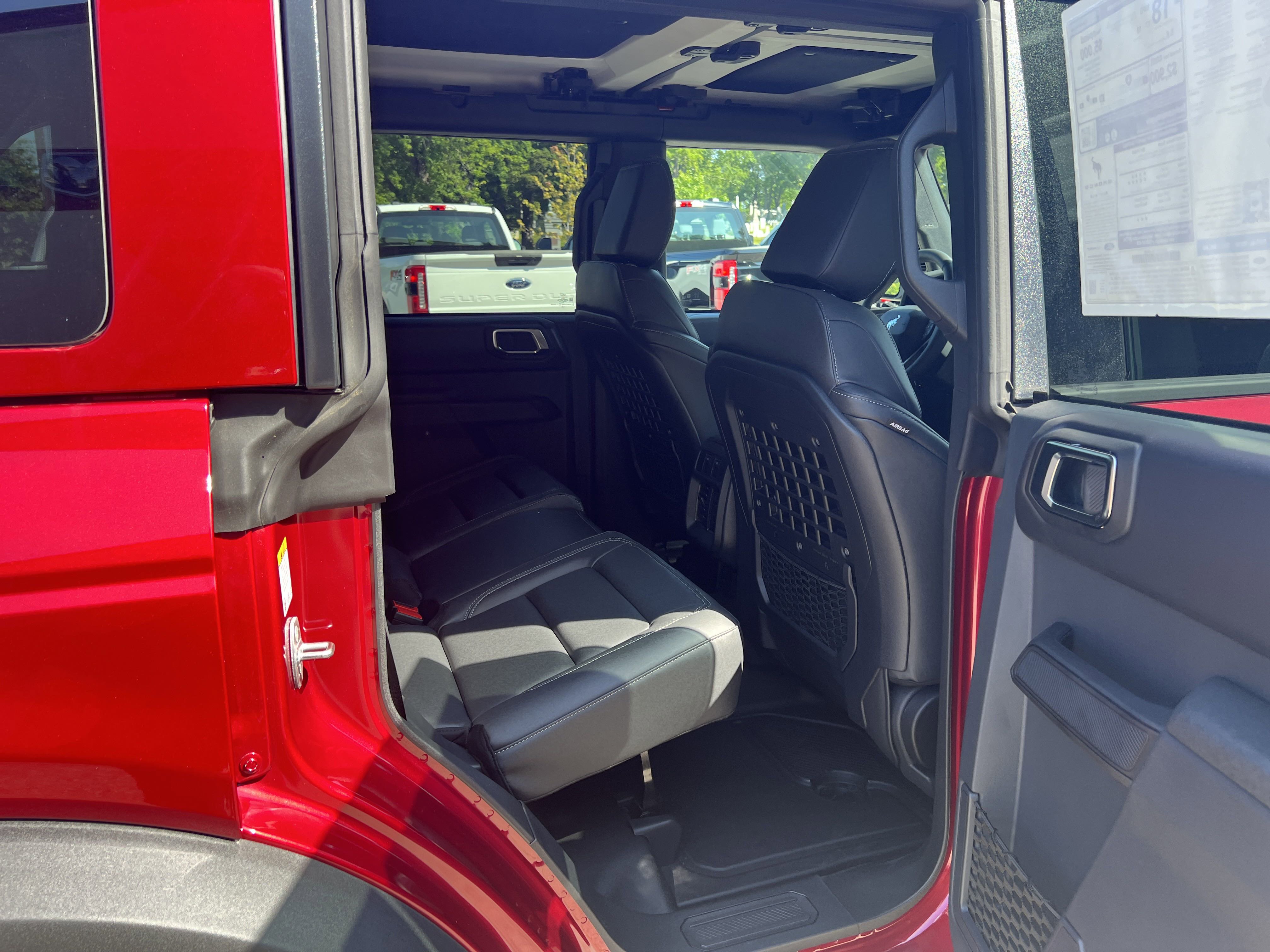 2025 Ford Bronco Badlands photo 4