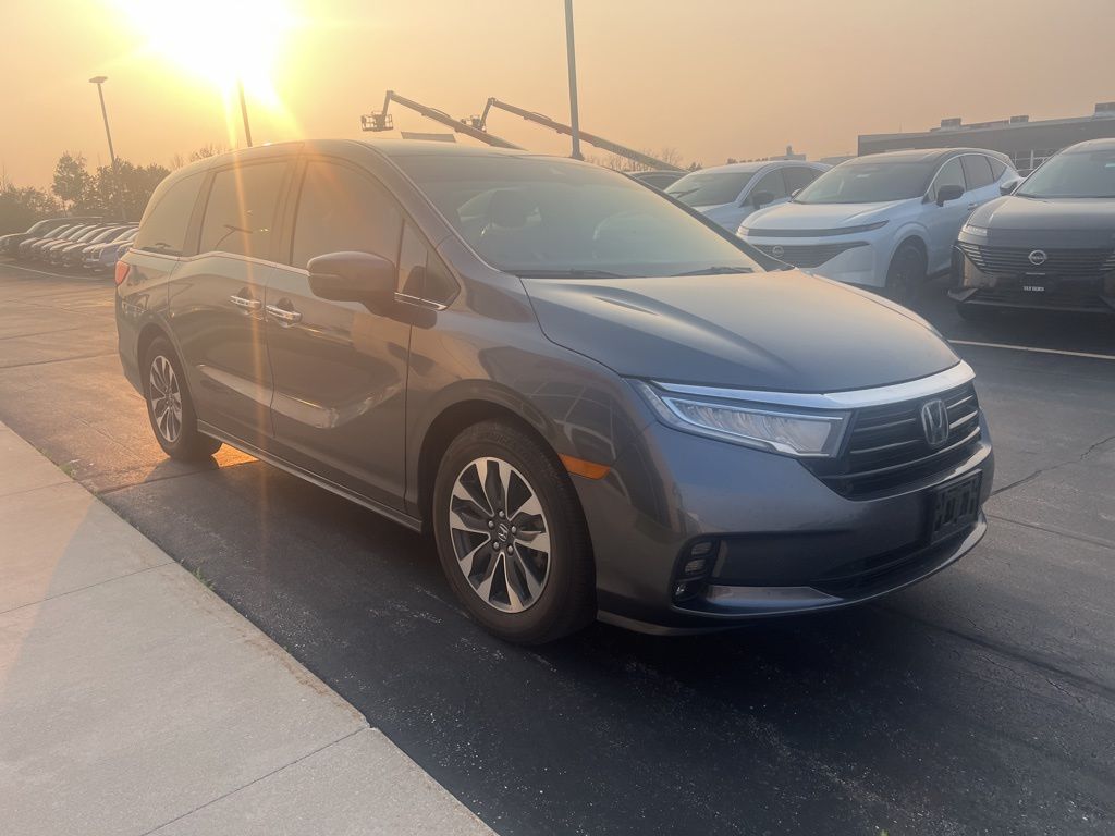 Certified Used 2024 Modern Steel Metallic Honda EX-L image 1