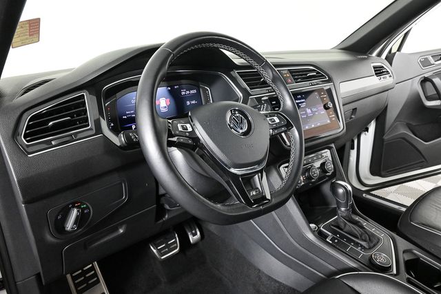 2019 Volkswagen Tiguan SEL Premium R-Line photo 3