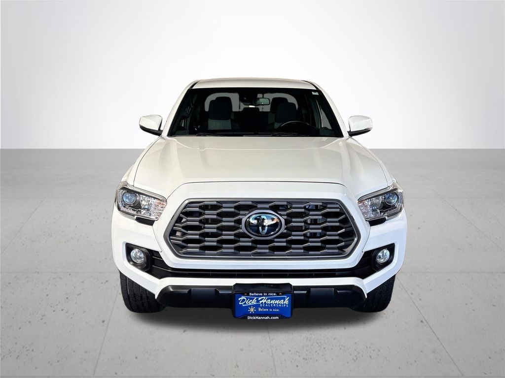 2021 Toyota Tacoma TRD Off-Road photo 3