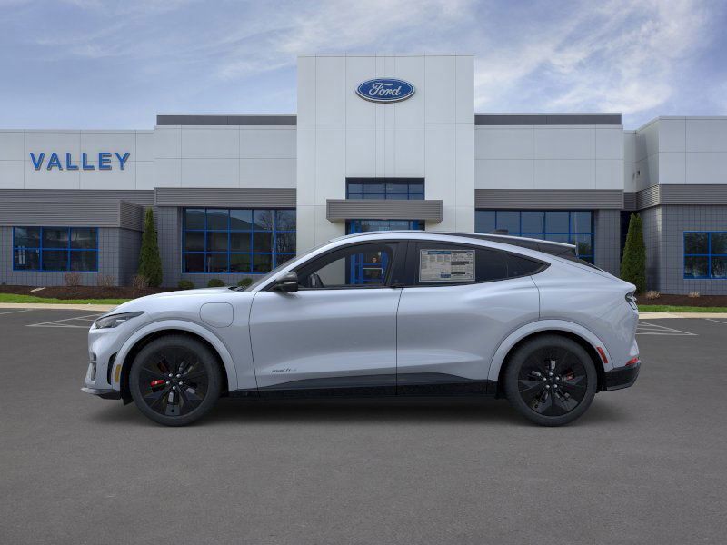 2025 Ford Mustang Mach-E GT photo 4