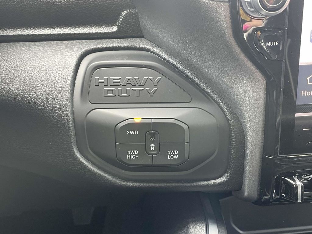 2025 Ram 2500 Laramie photo 35