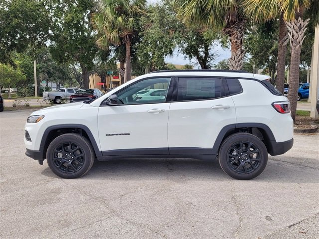 2026 Jeep Compass Latitude Altitude Special Edition photo 6