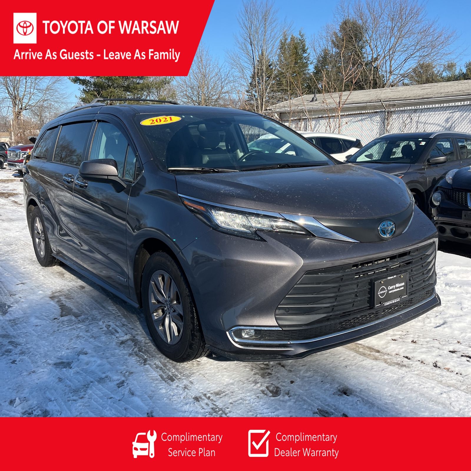 2021 Toyota Sienna XLE's photo