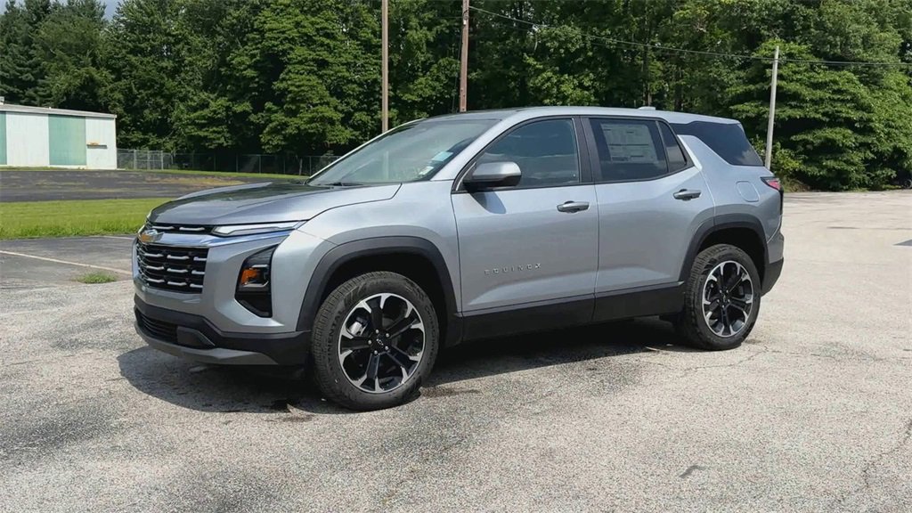 2026 Chevrolet Equinox LT photo 5