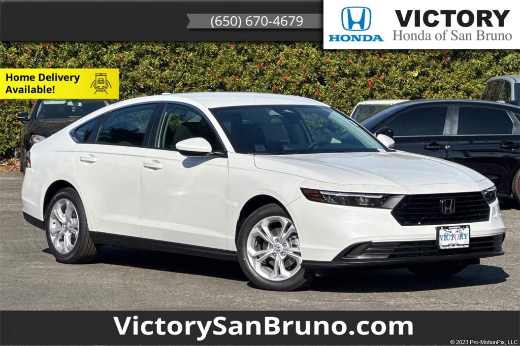 2025 Honda Accord LX's photo