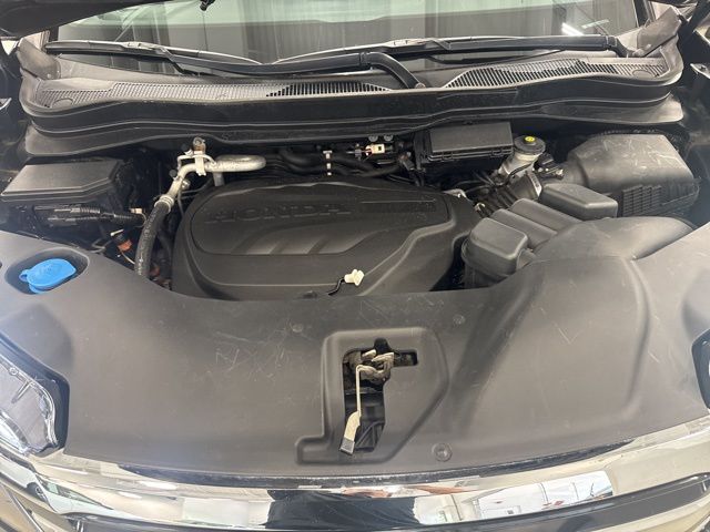 2016 Honda Pilot Touring photo 8