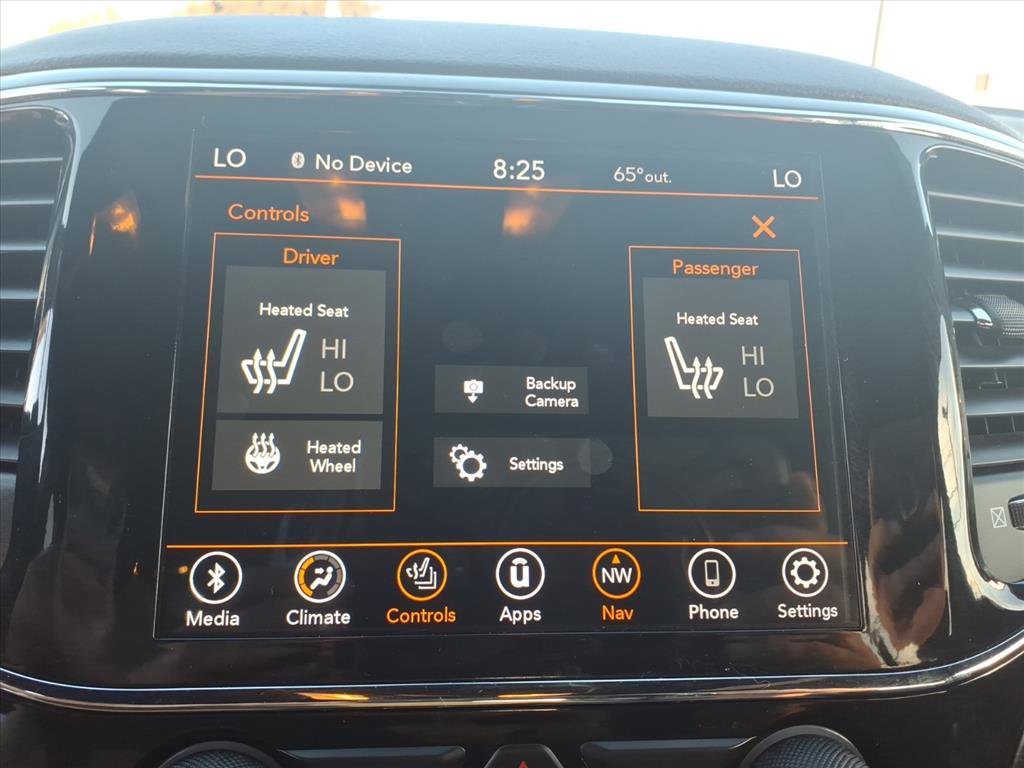 2021 Jeep Grand Cherokee Laredo X photo 12