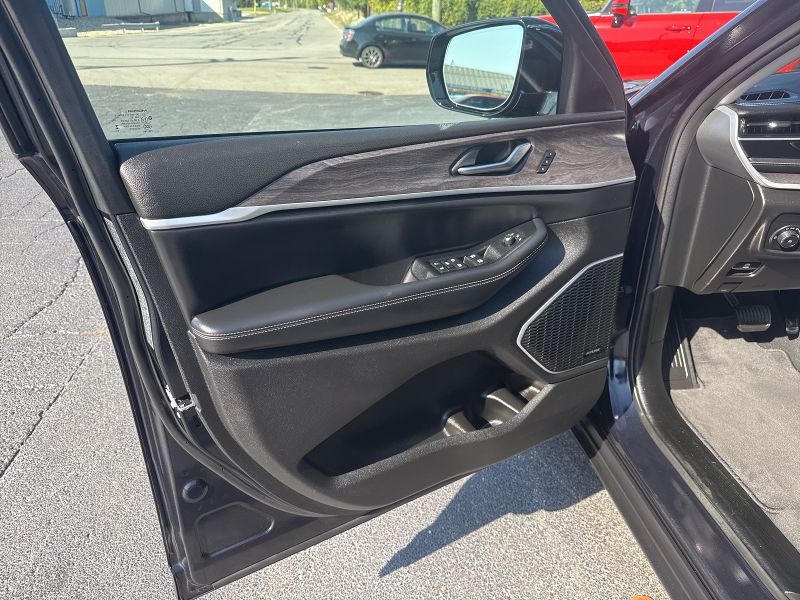 2023 Jeep Grand Cherokee Limited photo 11