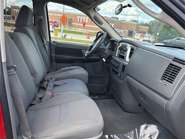 2007 Dodge Ram SLT photo 9
