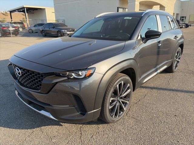 2025 Mazda CX-50 Premium's photo