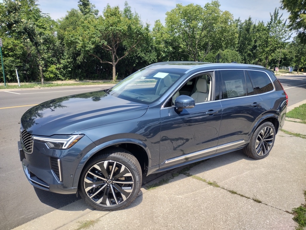 2026 VOLVO XC90 - Image 2