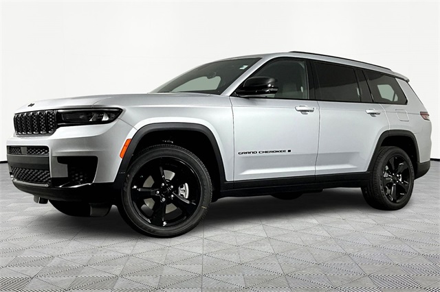 2025 Jeep Grand Cherokee L Altitude's photo