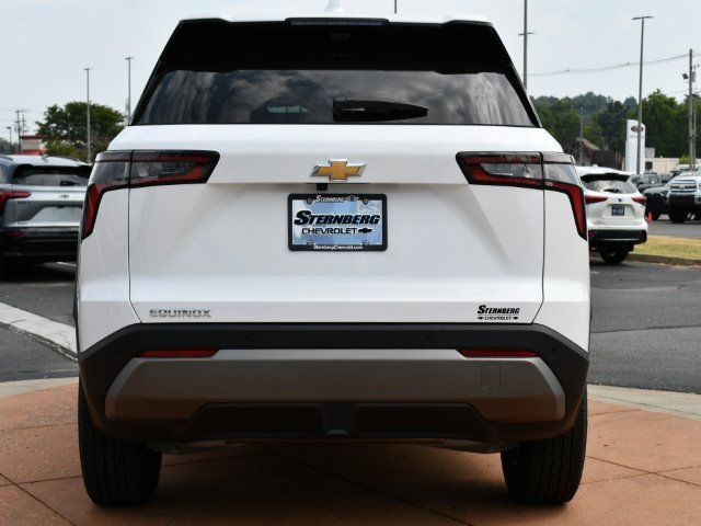 2025 Chevrolet Equinox LT photo 6