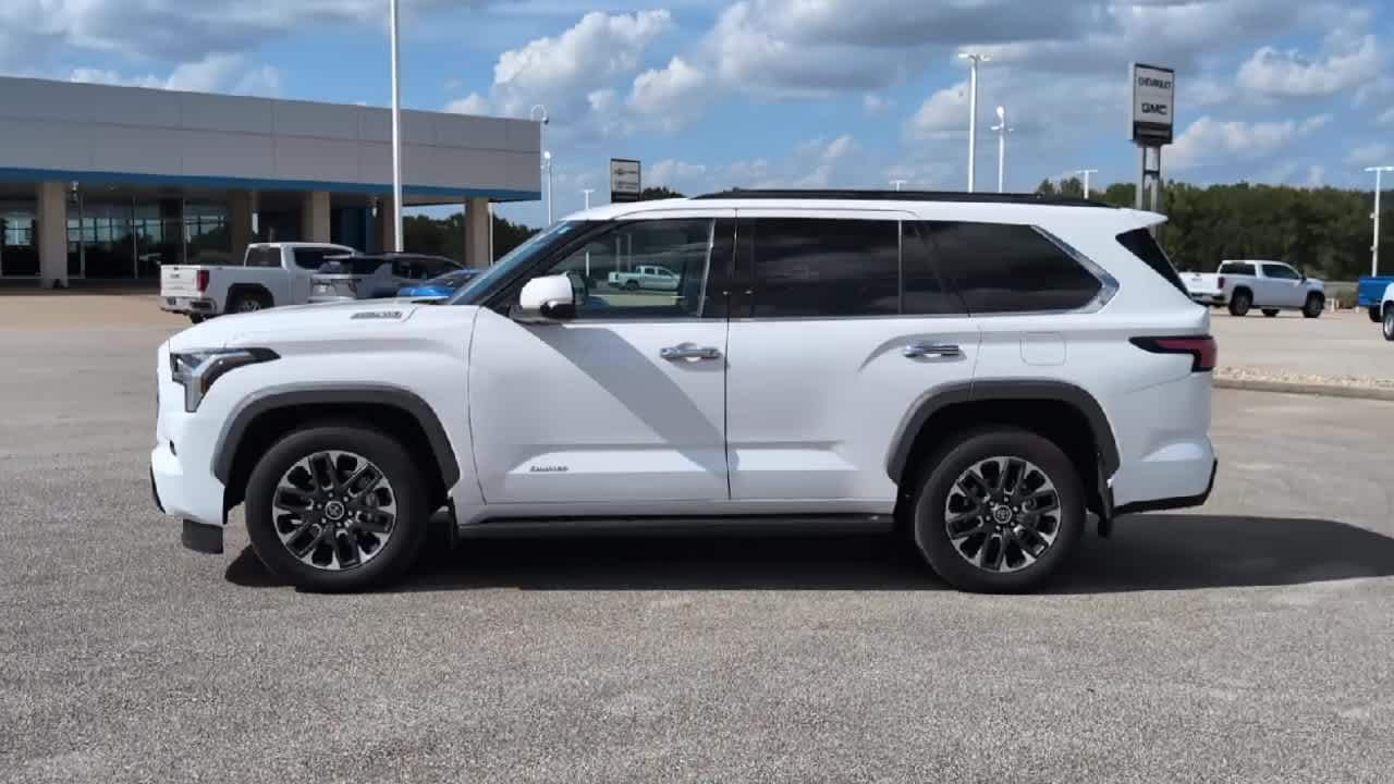 2023 Toyota Sequoia Limited photo 3