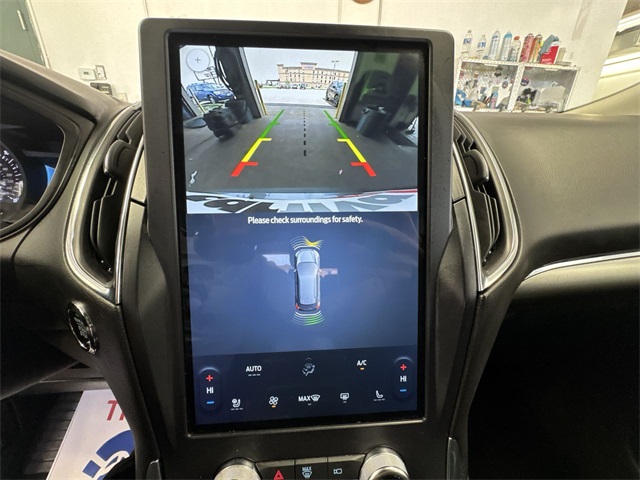 2024 Ford Edge Titanium photo 15