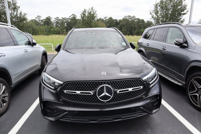 2023 Mercedes Benz GLC 300 4MATIC photo 2