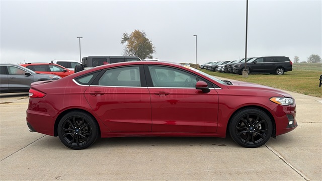 Used 2019 Ford Fusion SE with VIN 3FA6P0HD2KR133753 for sale in Indianola, IA