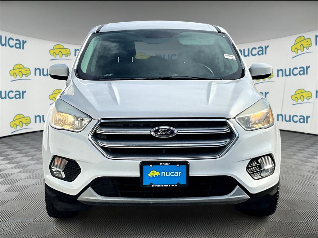2017 Ford Escape SE photo 2