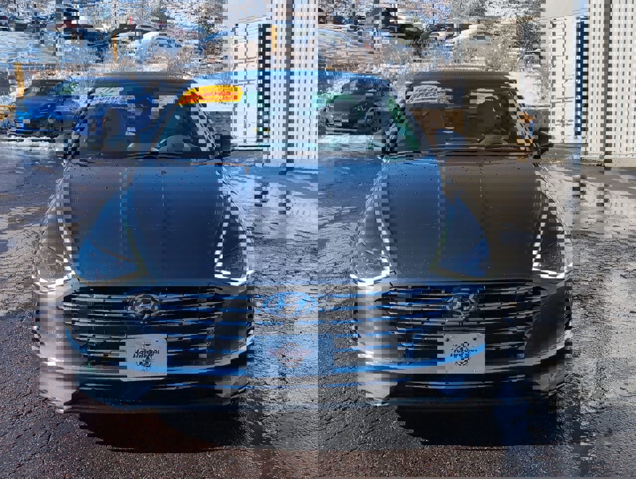 2022 Hyundai Sonata Hybrid Limited photo 2