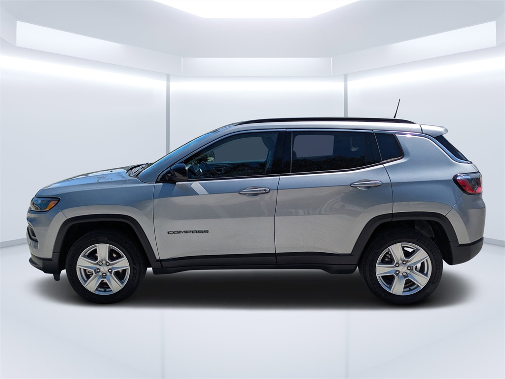 2022 Jeep Compass Latitude photo 6