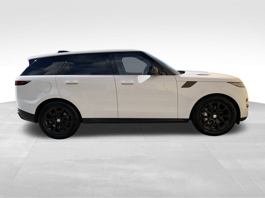 2024 Land Rover Range Rover Sport SE photo 4